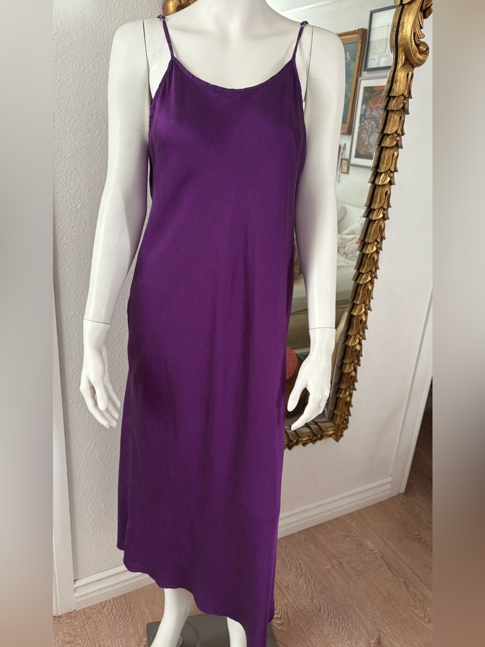 Vintage 100% Silk
Nightgown Purple/ Low
Back Size Large